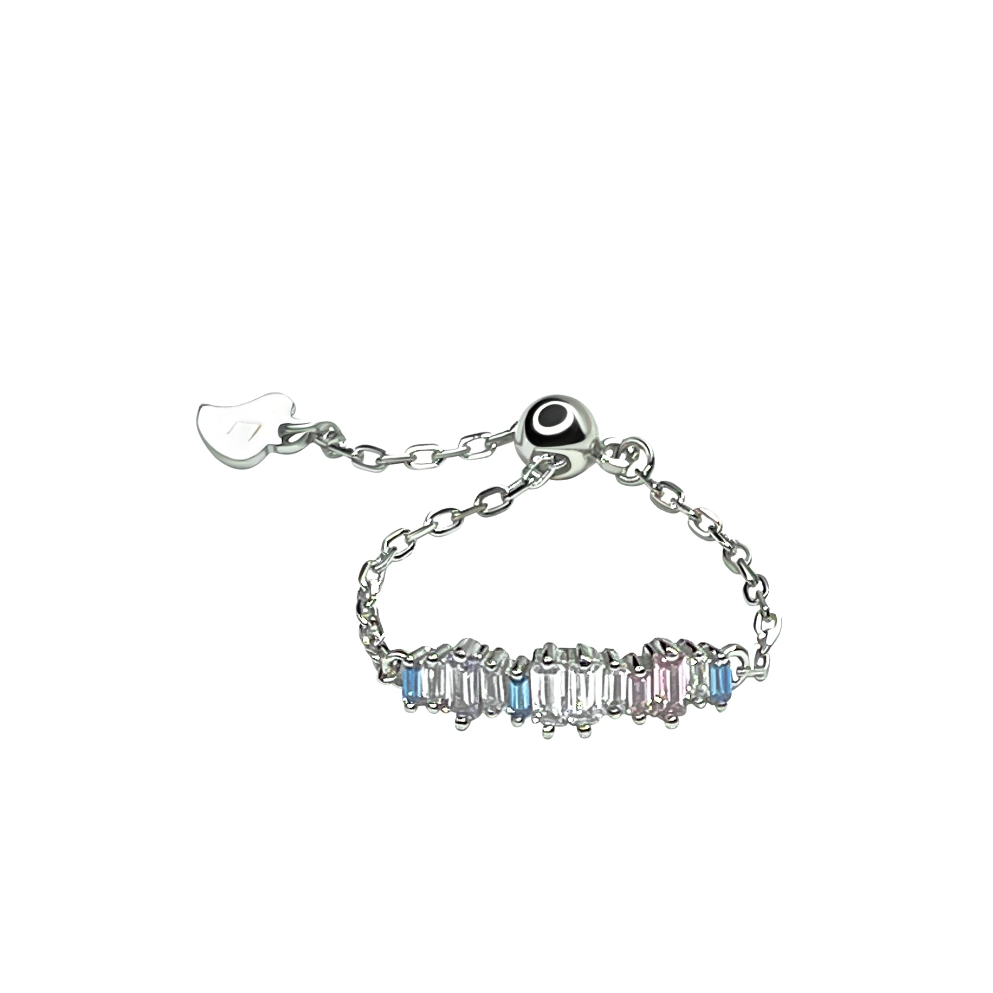 Verstellbarer Chain Ring „Cool Shine“ aus rhodiniertem 925 Silber mit 12 klaren Zirkonia-Steinen.